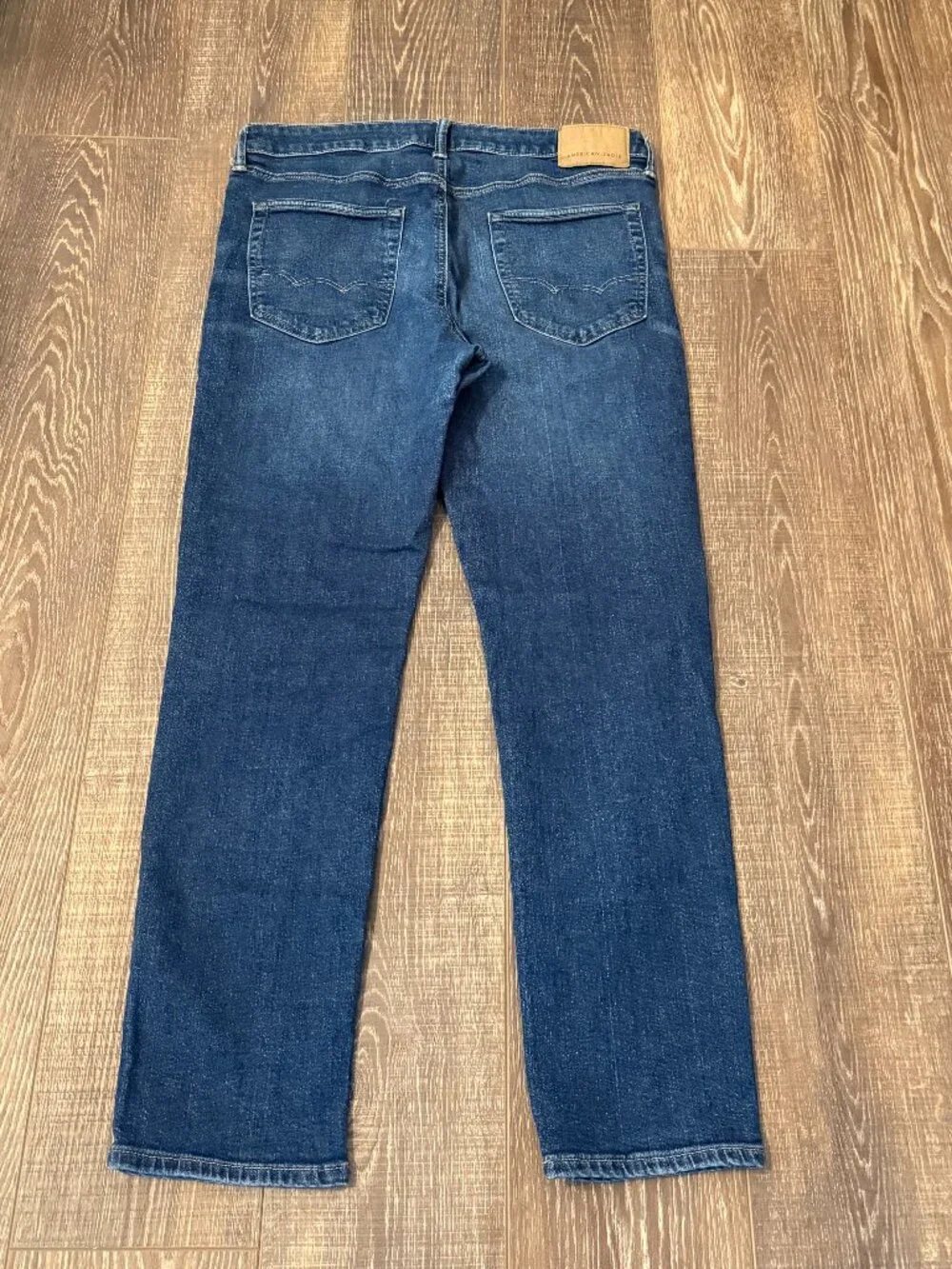 American Eagle Slim Straight Jeans–36x32